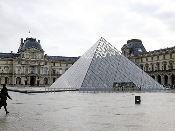 Louvre